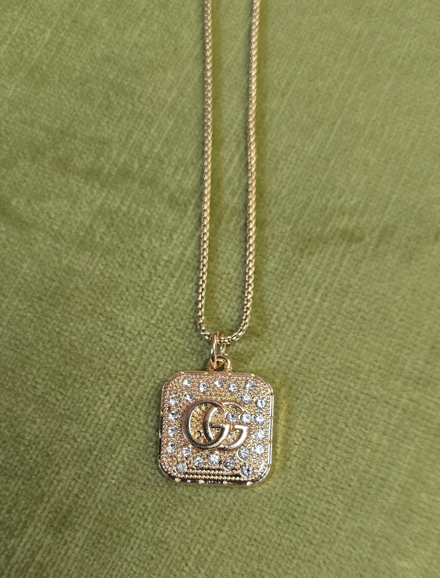 Gu**i Necklace